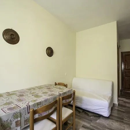 Miltiadis Spiti Miltiadis 圣佐治欧斯帕贡